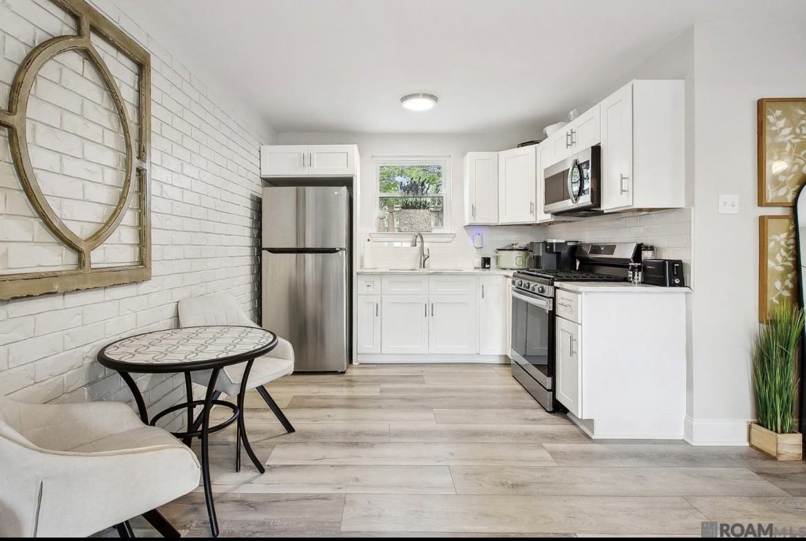 4251 Cypress St #1 - Photo 5 of 6