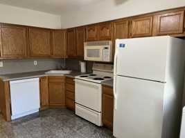 featured image of 975 Meriden Rd #27