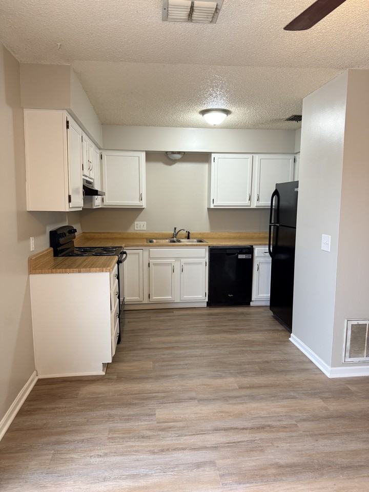 7405 E 17th St N - Photo 6 of 10