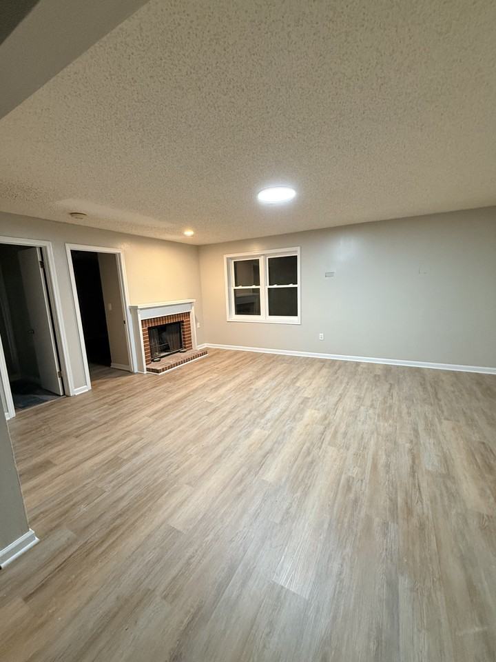 7405 E 17th St N - Photo 7 of 10