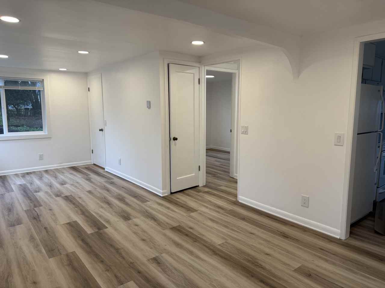 2572 Perry Ave #NA - Photo 5 of 7