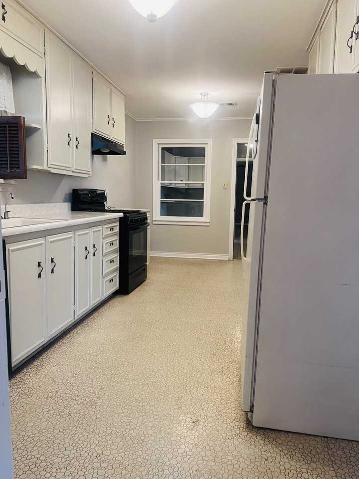 2013 S Milam St #NA - Photo 3 of 15