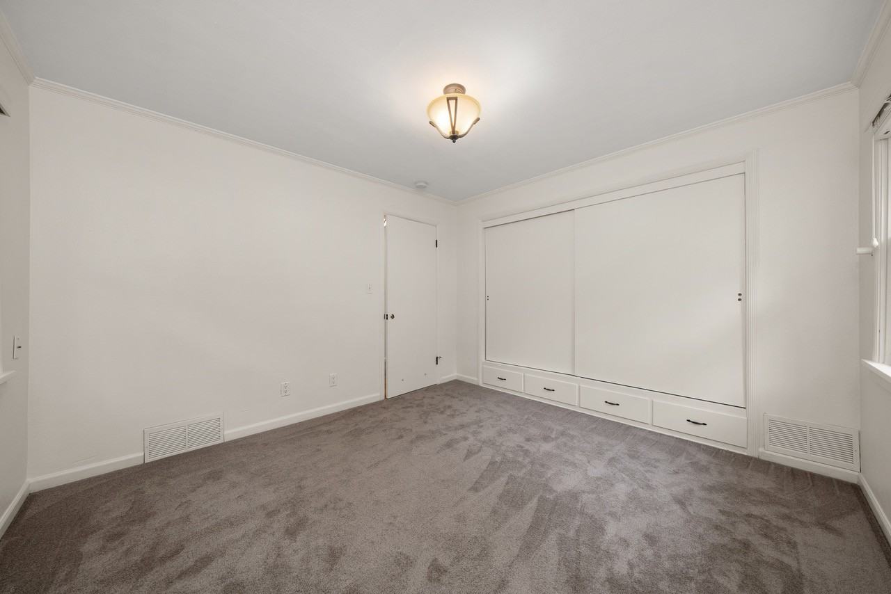 827 W 11th Ave #2 - Photo 5 of 11