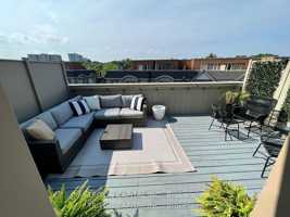 featured image of 9 Windermere Avenue #TH99