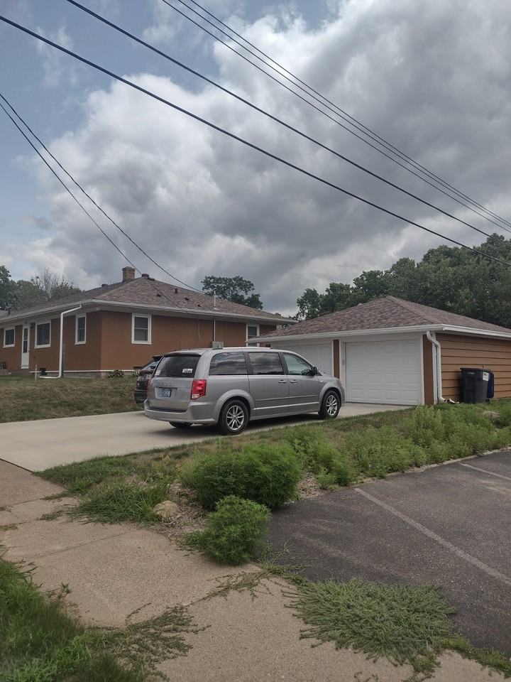 403 Grove St #1 - Photo 2 of 10