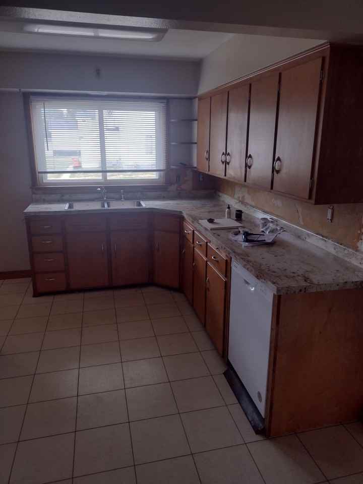 403 Grove St #1 - Photo 6 of 10