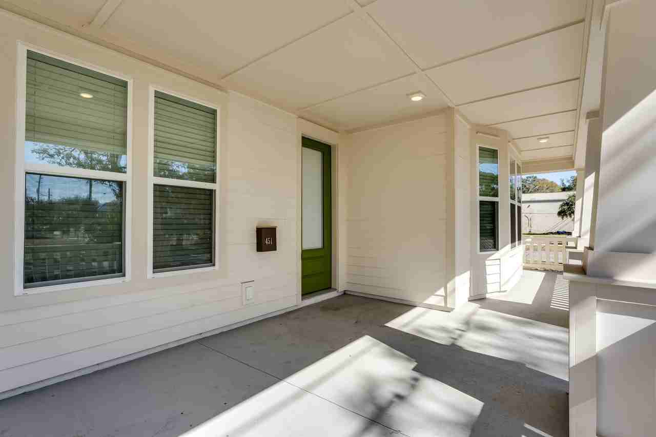 451 E 7th St #1 - Photo 2 of 13