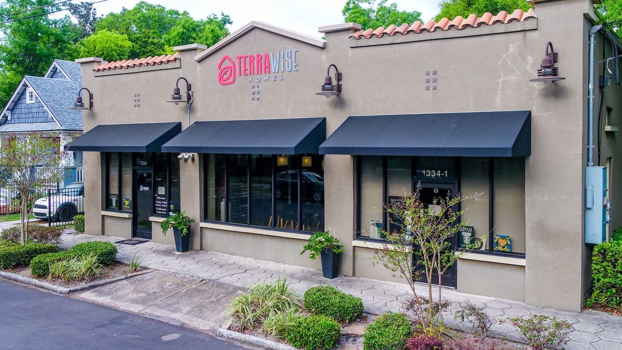 1334 Walnut St #1 - Photo 2 of 11