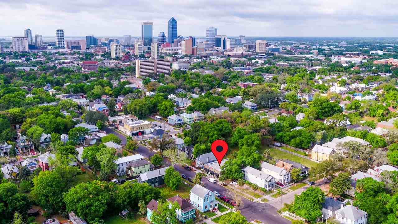 1334 Walnut St #1 - Photo 3 of 11