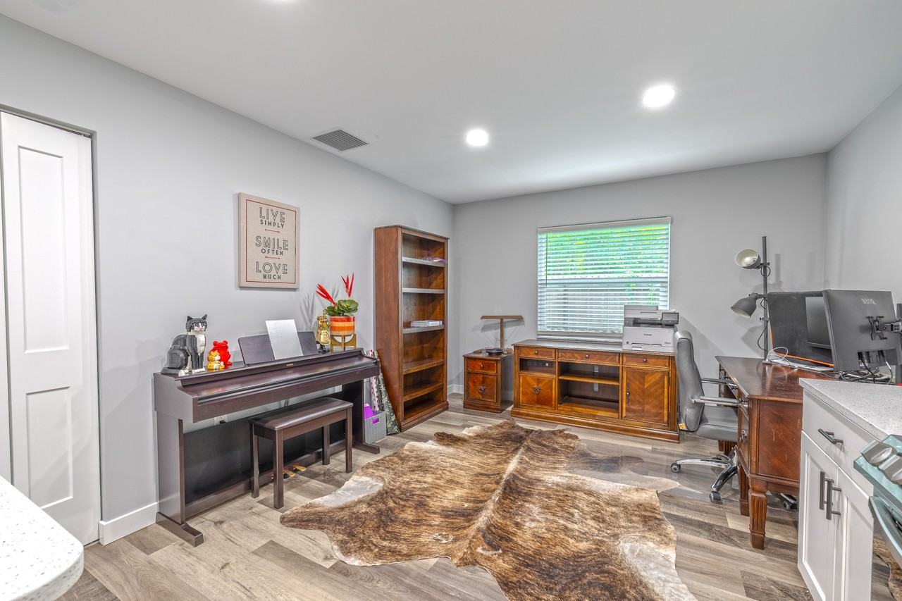 3101 Carriage Dr #1 - Photo 7 of 18