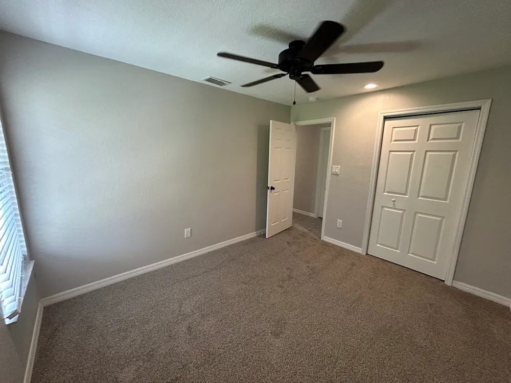 520 Oak Creek Dr #NA - Photo 5 of 10