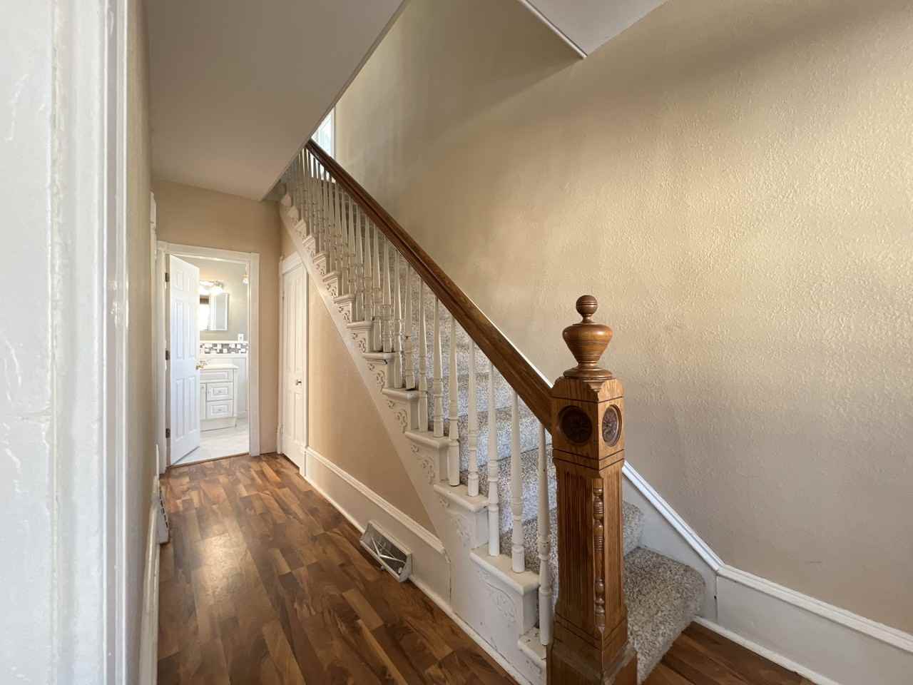 1950 Bennett St #1 - Photo 3 of 21