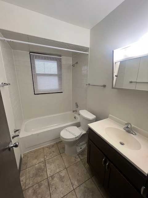 2015 Galilee Ave #2015 - Photo 7 of 14