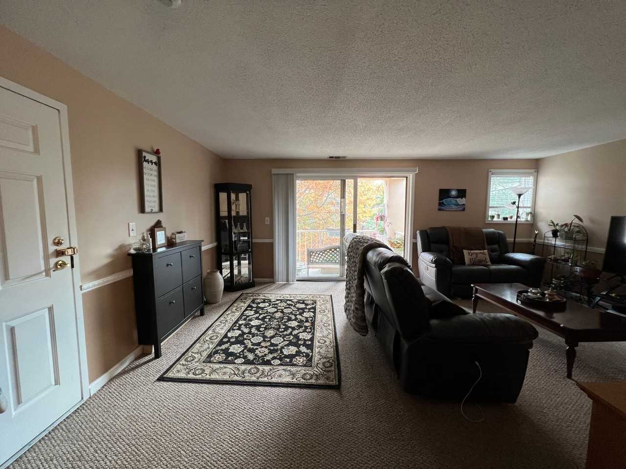 15 Bourbon St #69 - Photo 3 of 13