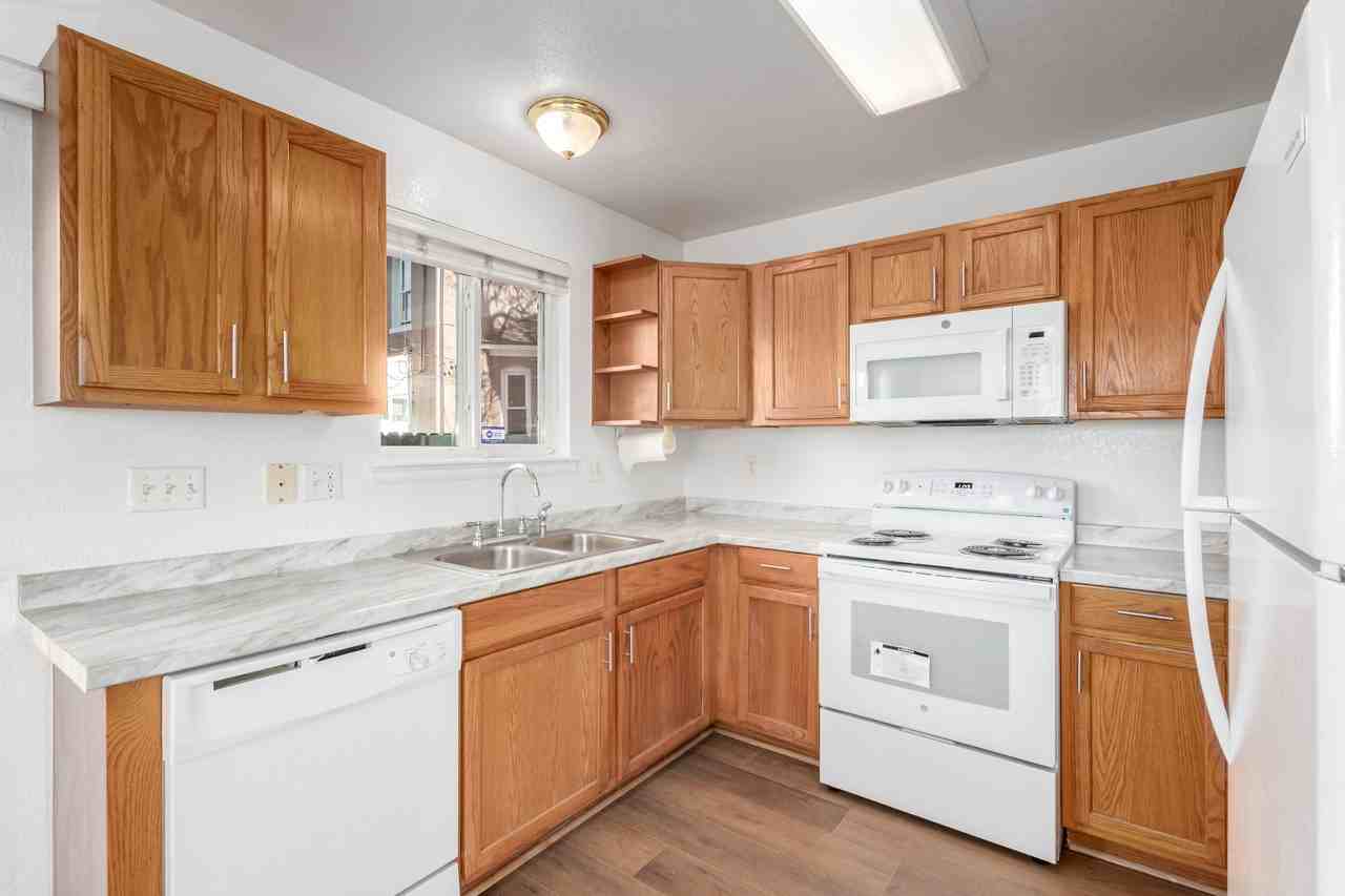 3249 N Madison St #NA - Photo 7 of 26