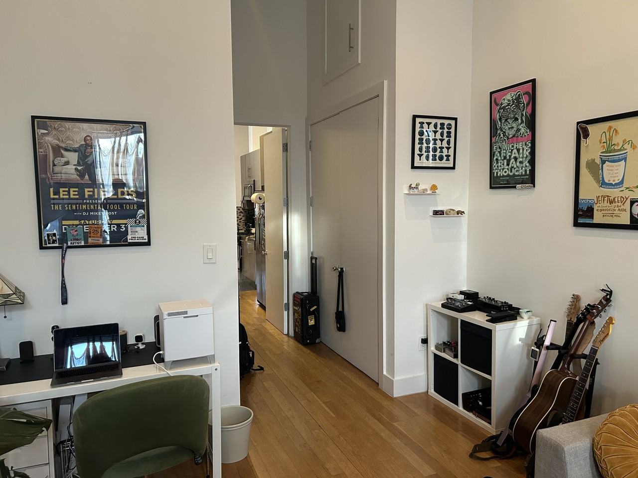 4-79 Fairview Avenue #3R - Photo 4 of 5