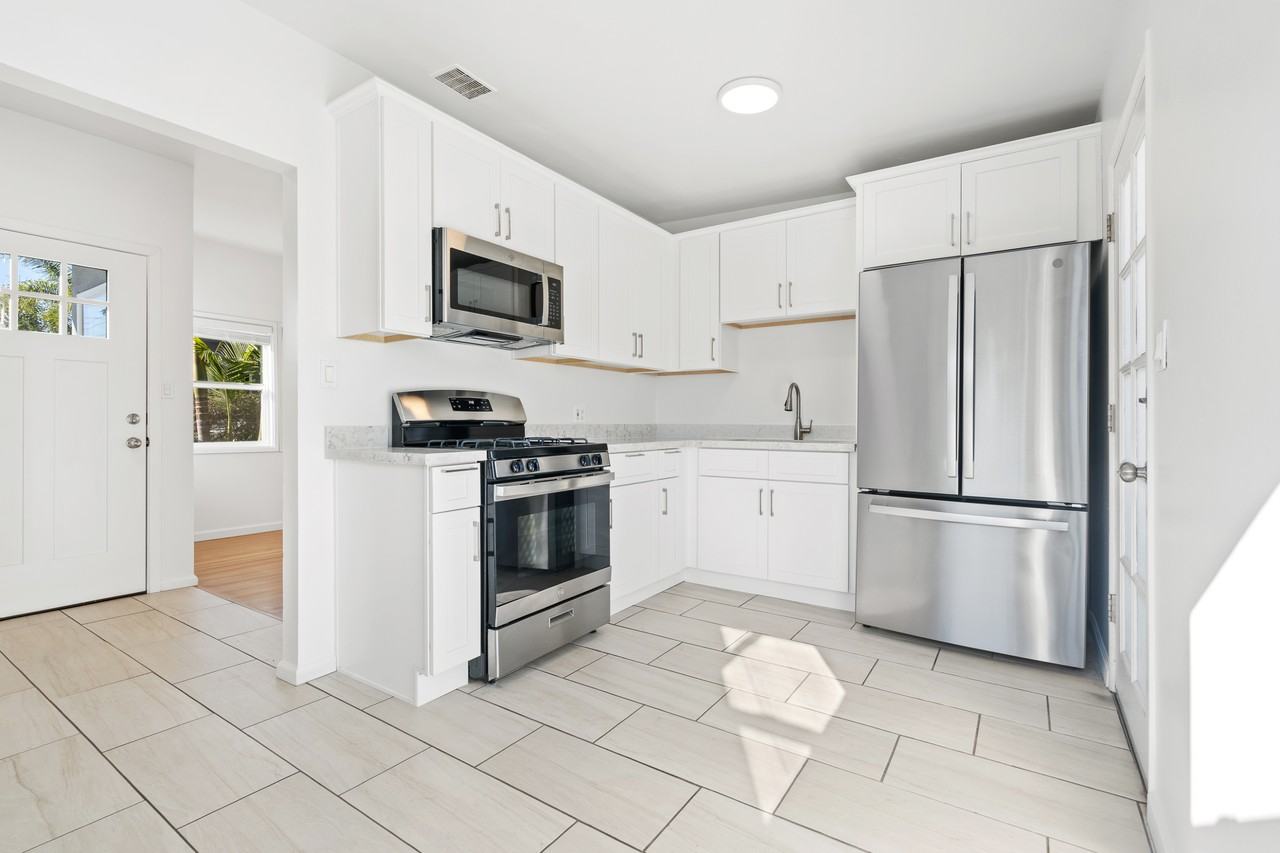 3751 Centre St #NA - Photo 3 of 19