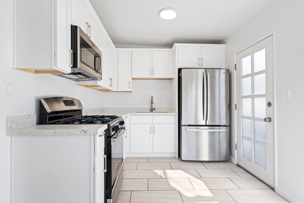 3751 Centre St #NA - Photo 4 of 19