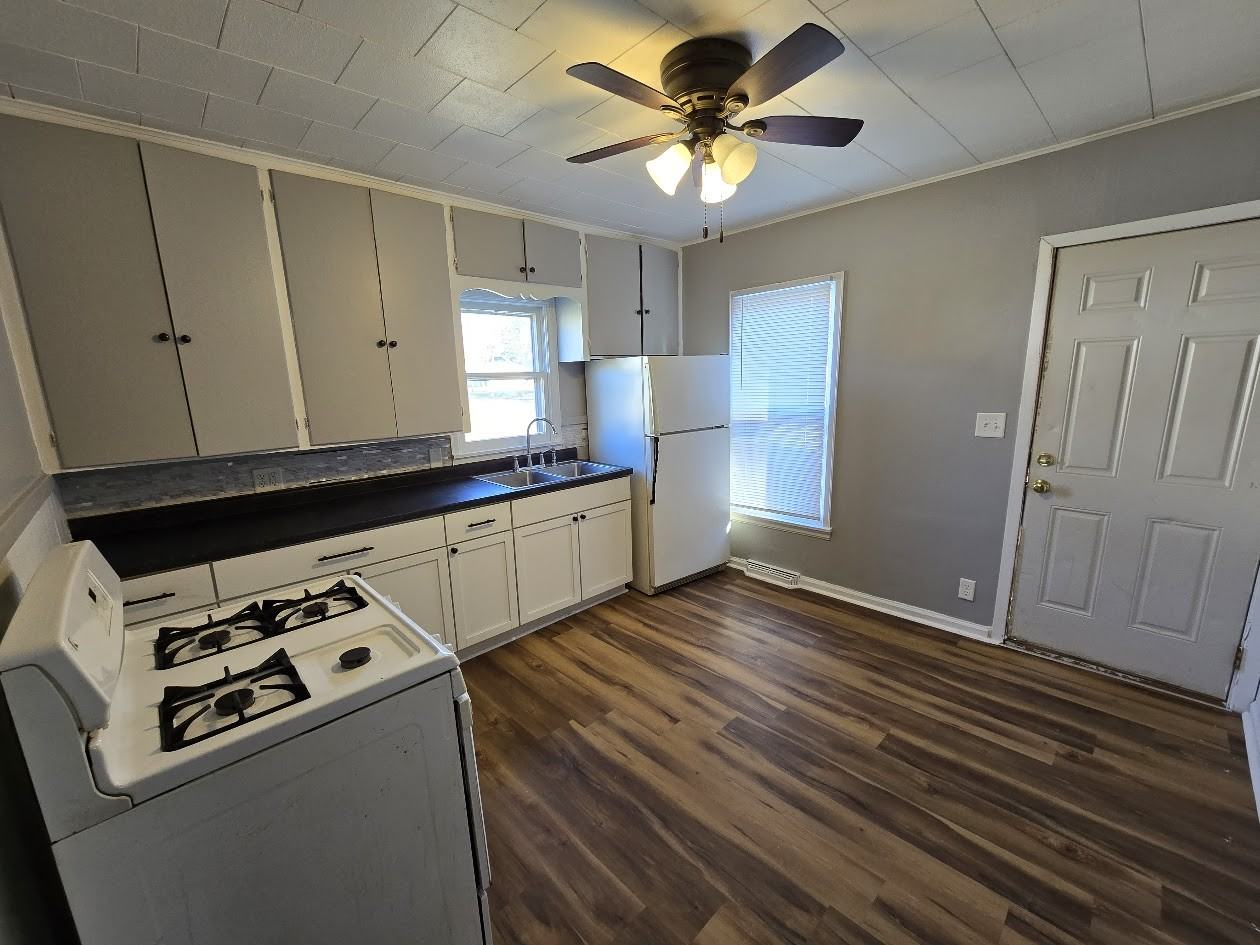 1754 Locke Ave #1 - Photo 2 of 7