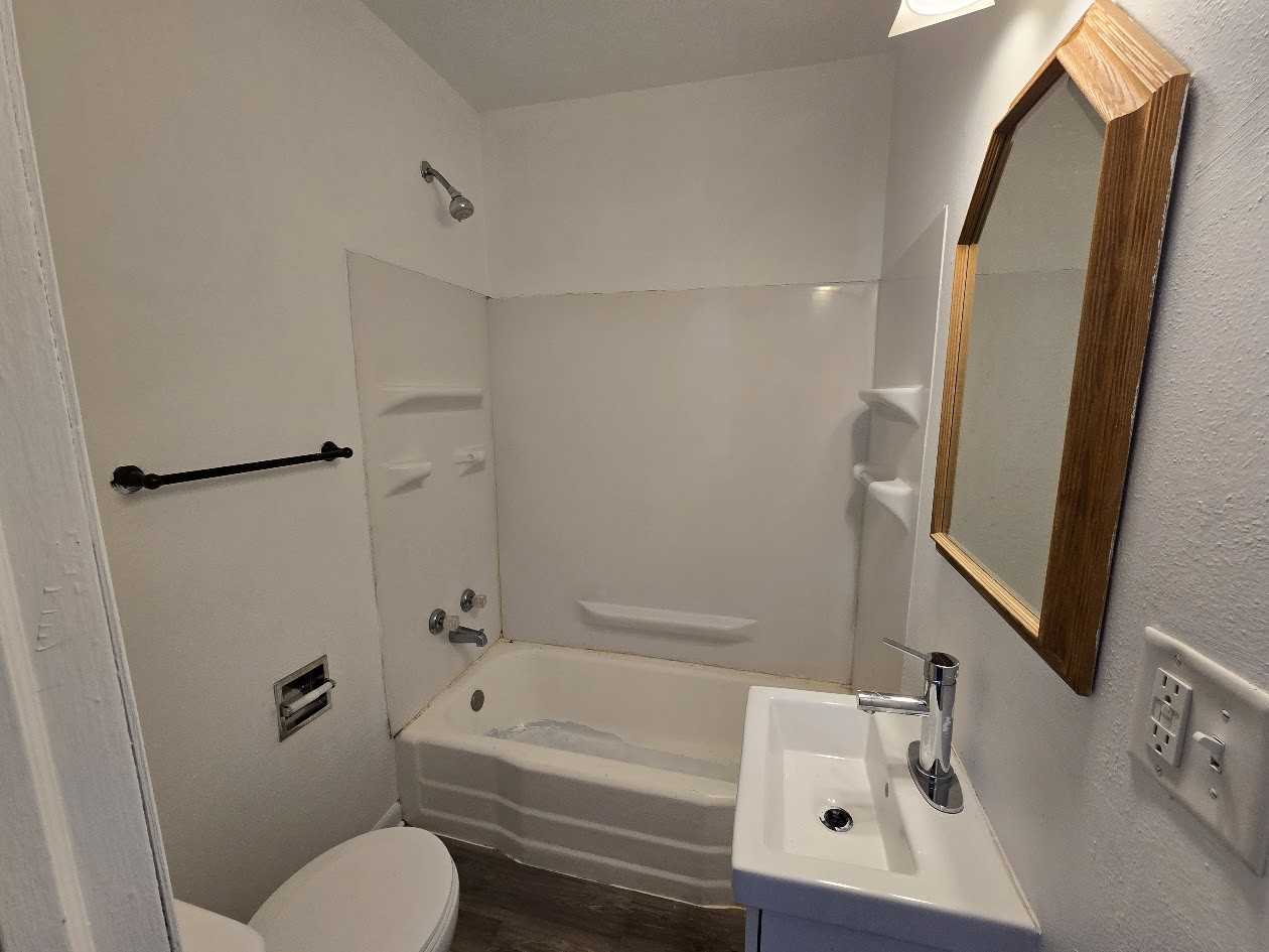 1754 Locke Ave #1 - Photo 4 of 7