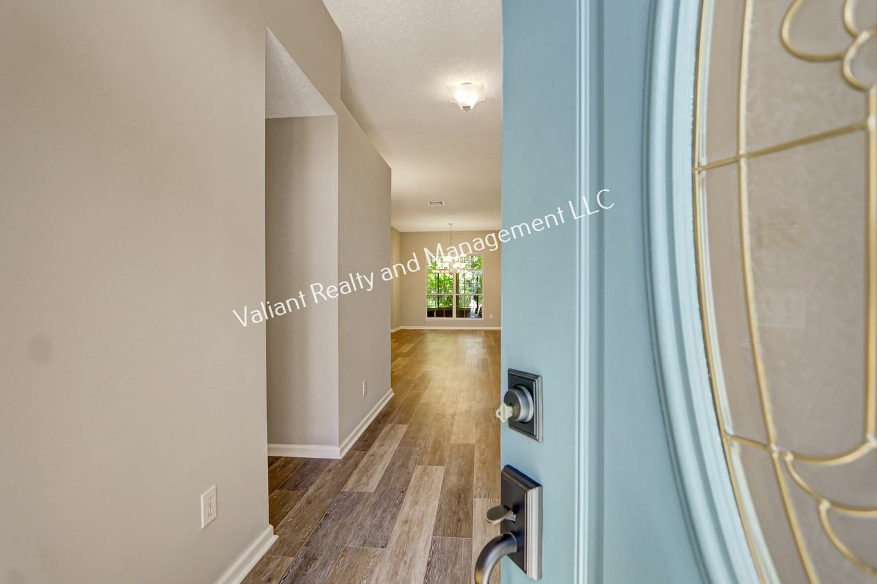 12016 Shooting Star Ct #0 - Photo 5 of 40