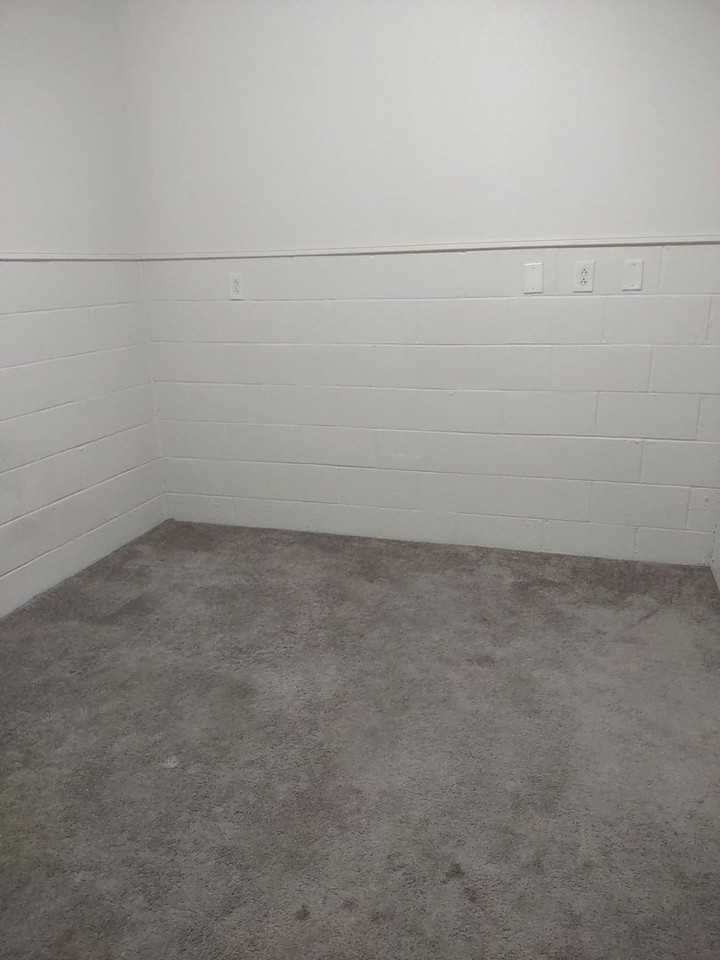 Dan River Crossing - Photo 4 of 45