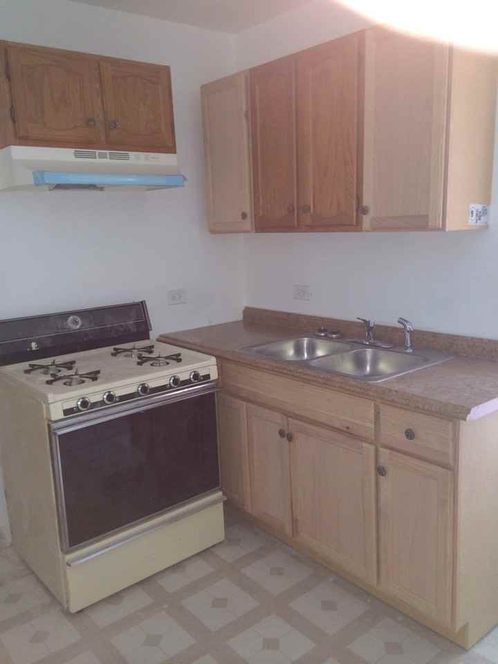 527 N County St #2 - Photo 5 of 9