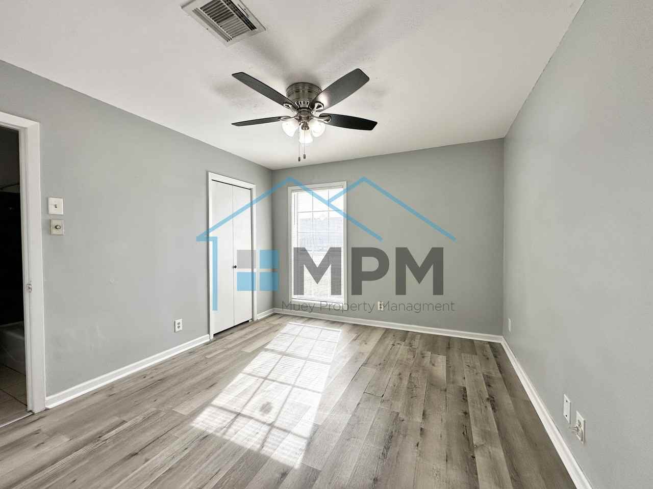 66 W Elmwood Dr #A - Photo 5 of 9