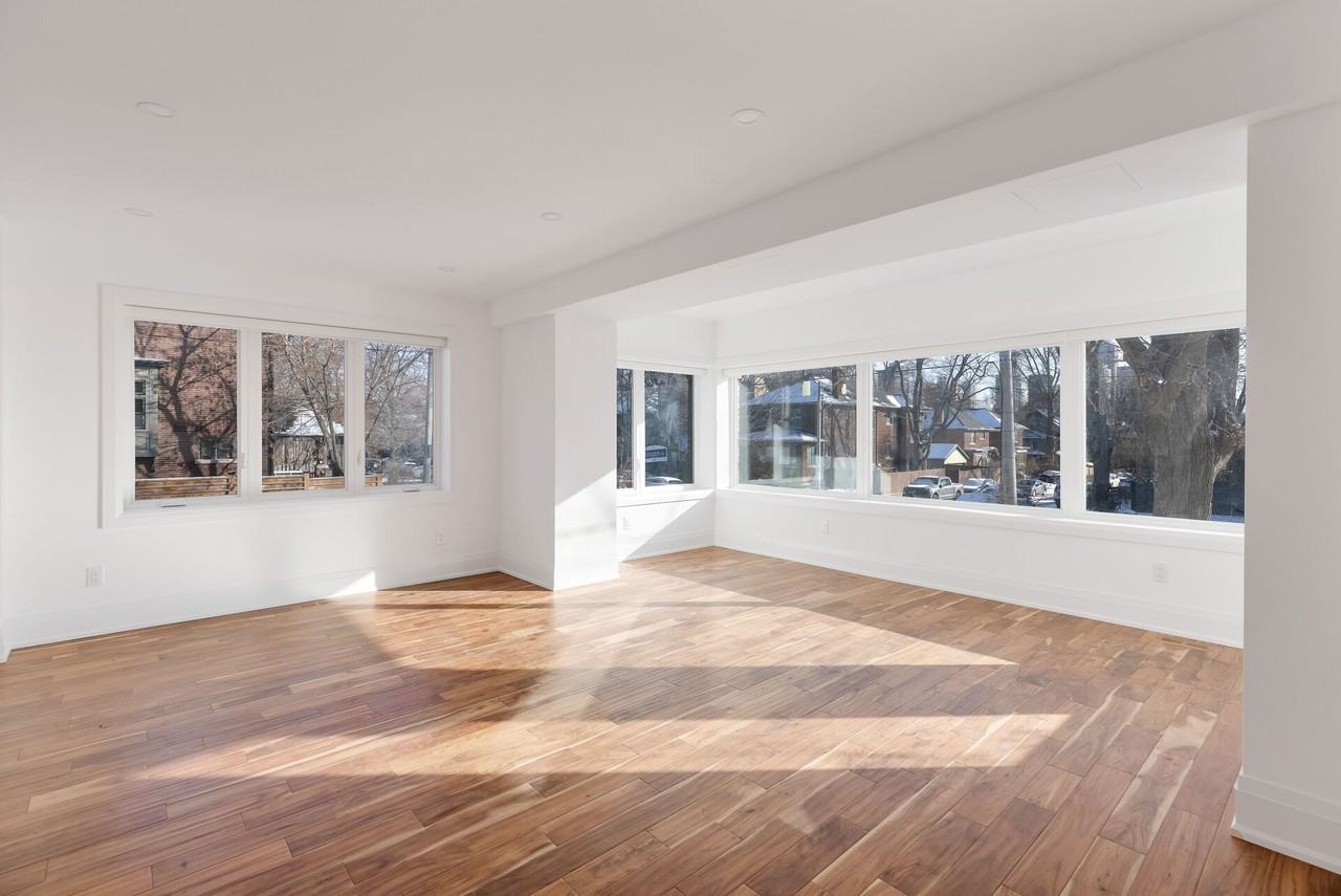 98 Glencairn Avenue - Photo 4 of 39