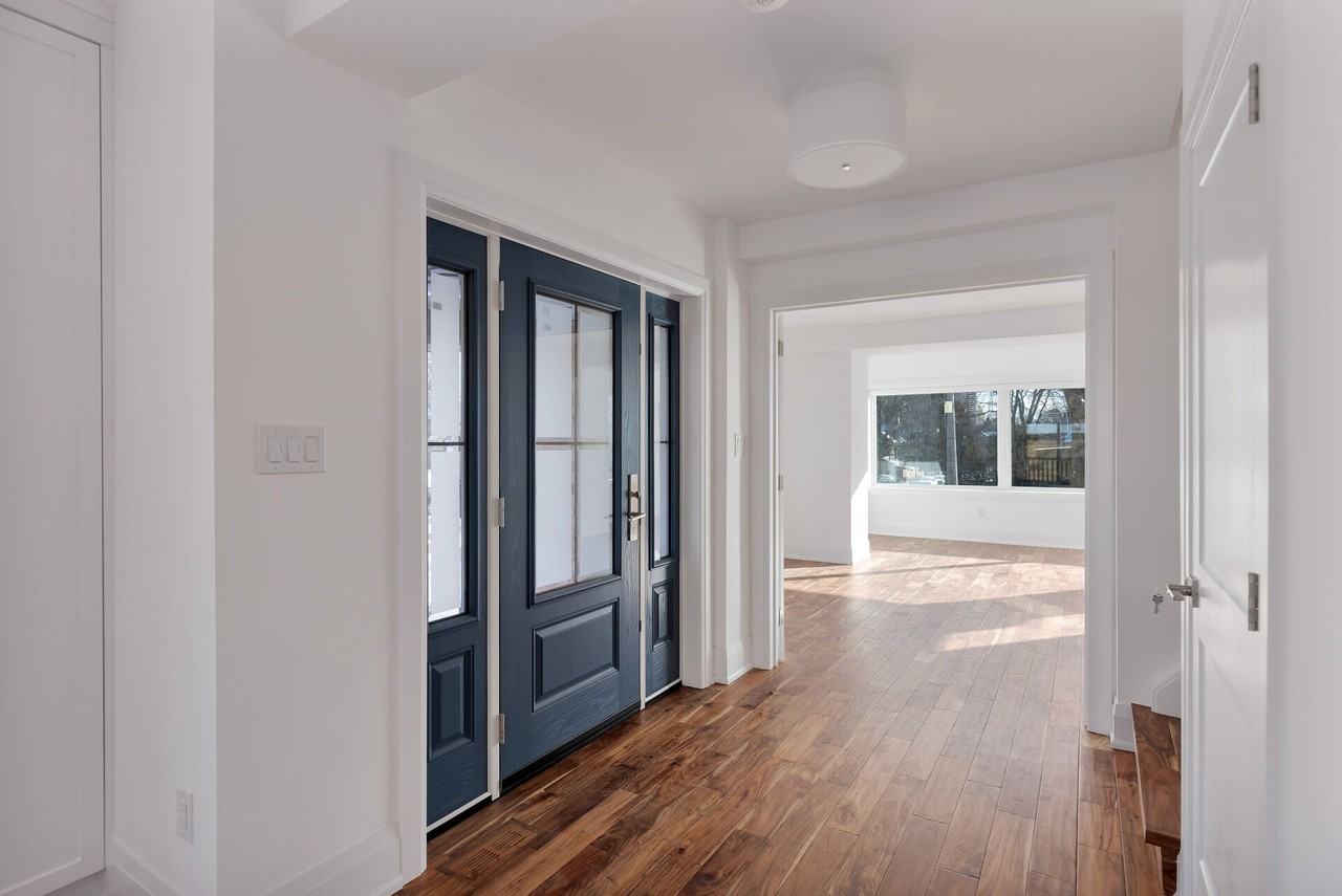 98 Glencairn Avenue - Photo 3 of 39