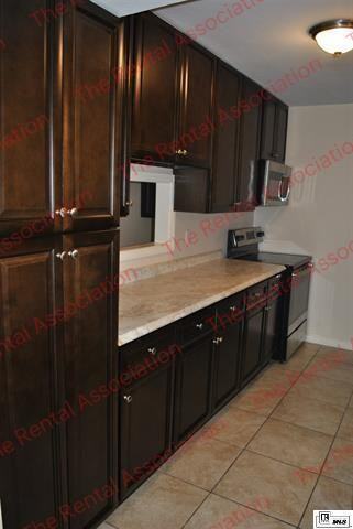 300 Woodale Dr #1 - Photo 7 of 28