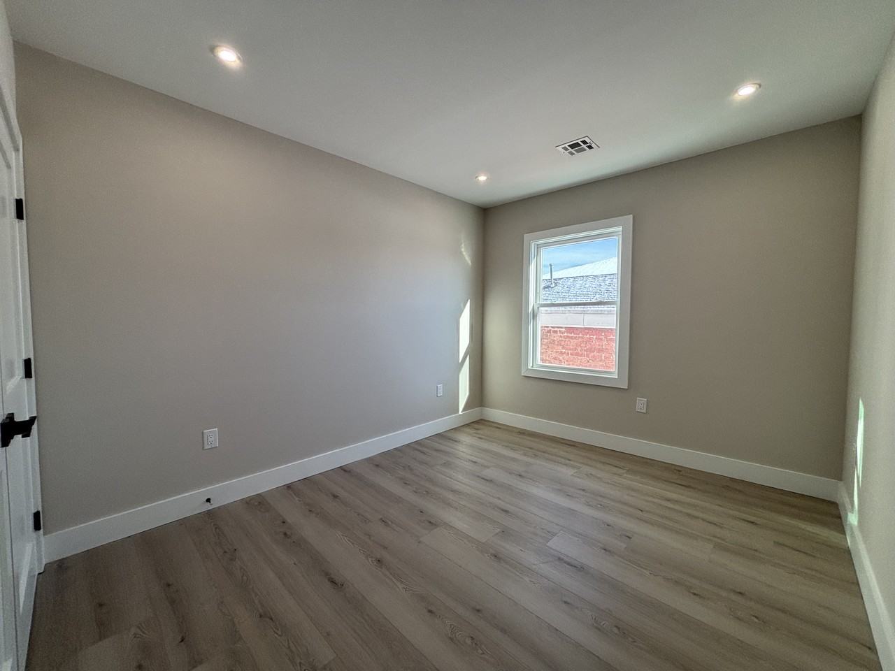 136 Elm Street #603 - Photo 6 of 7