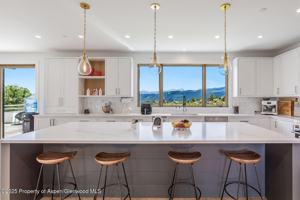 featured image of 577 Fox Run Dr