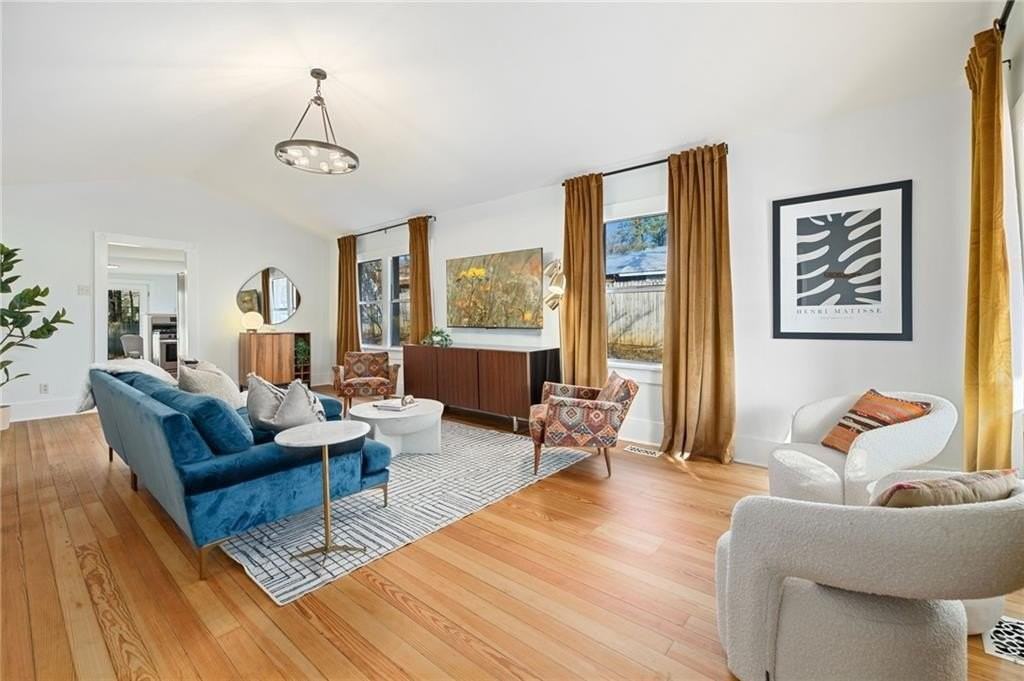 325 S Washington Ave - Photo 3 of 25