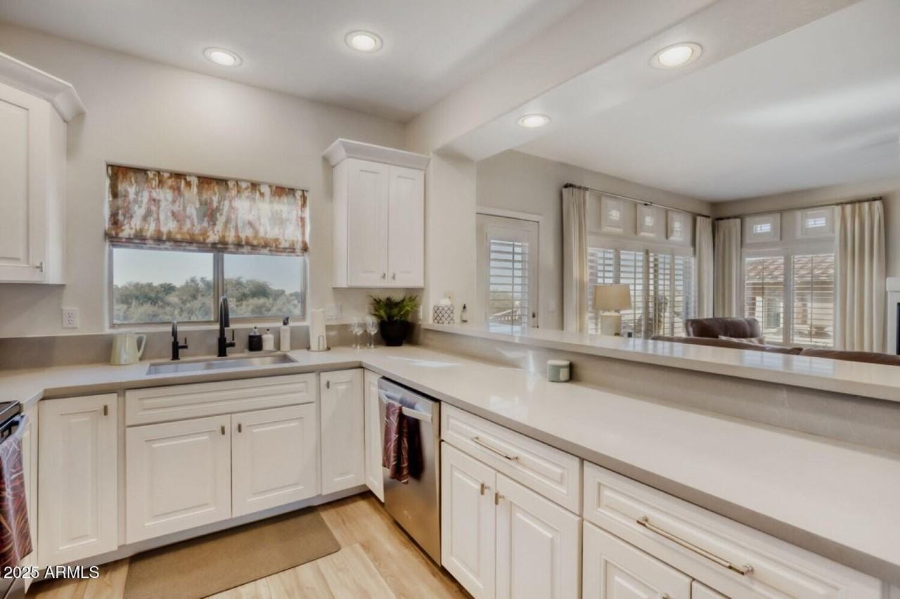 8880 E Paraiso Dr Unit 213 #213 - Photo 5 of 20