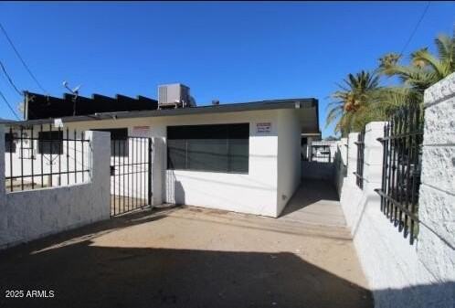 4109 E Moreland St Apt 2 #2 - Photo 2 of 21