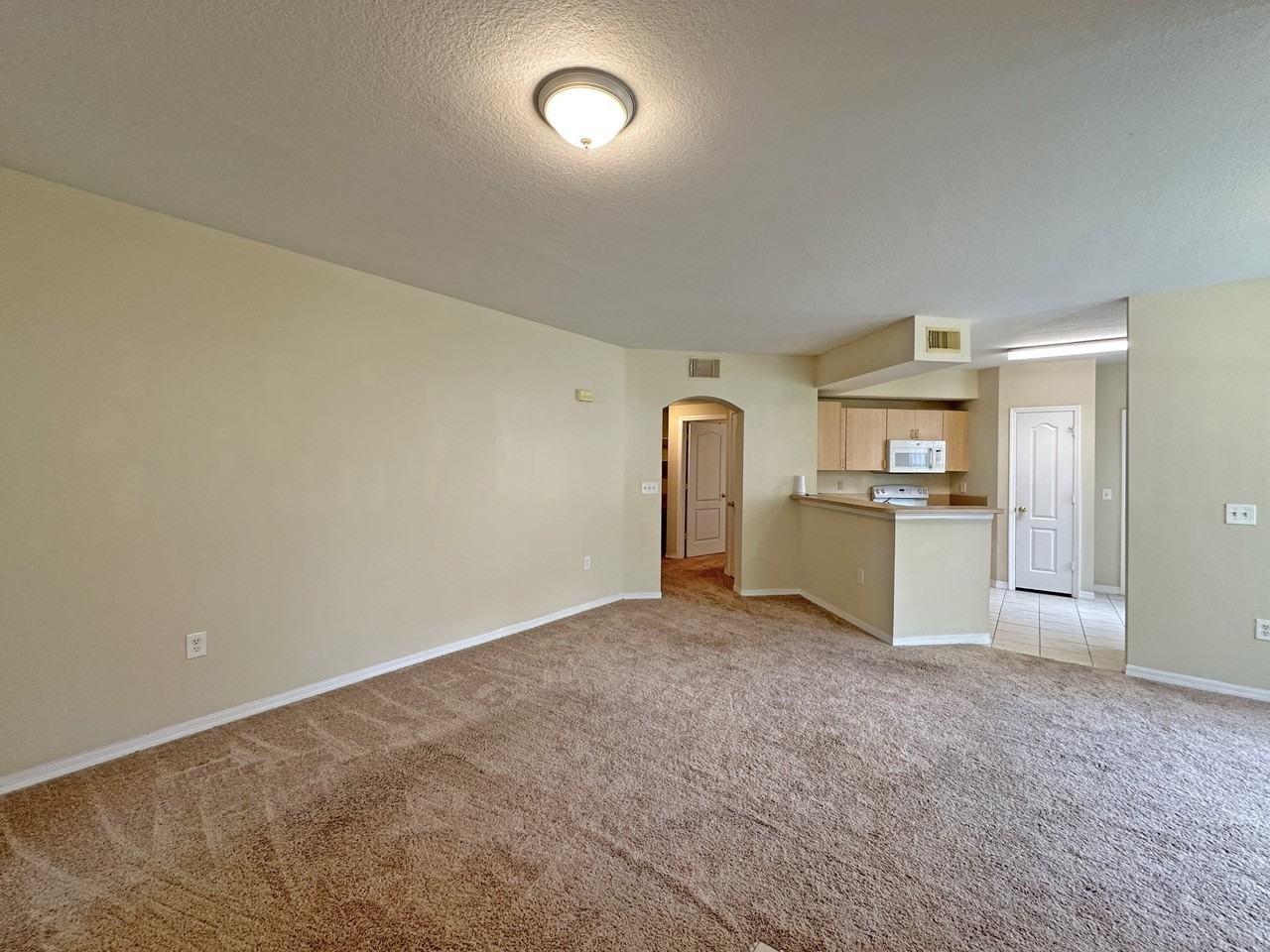 110 Sw Peacock Blvd #06-104 - Photo 4 of 46