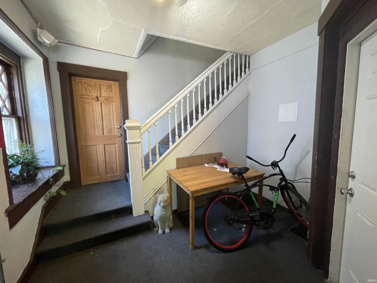 423 S Fess Ave #5 - Photo 2 of 16