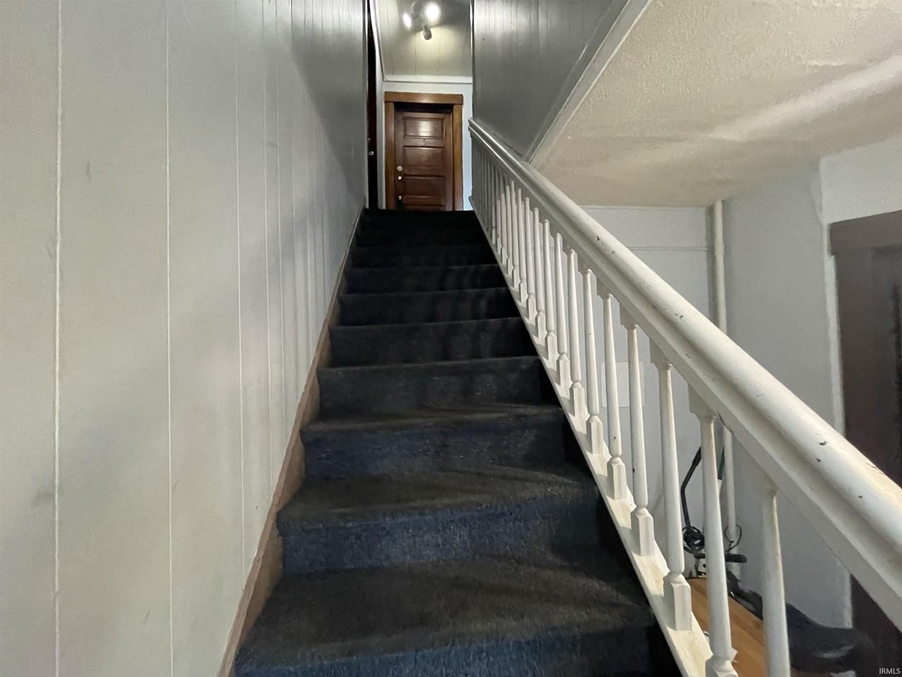 423 S Fess Ave #5 - Photo 3 of 16