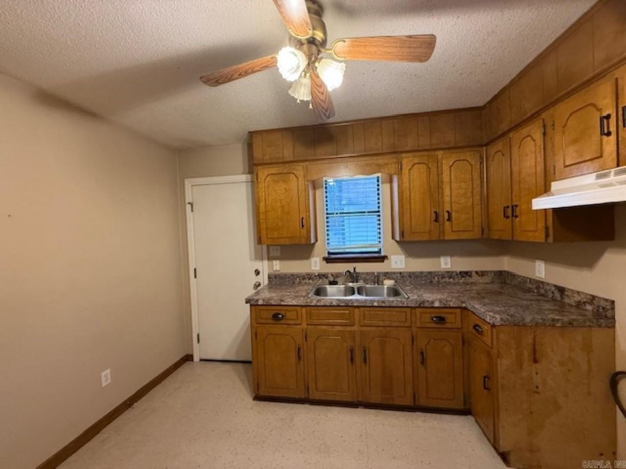 42 Barnwell Dr - Photo 7 of 22