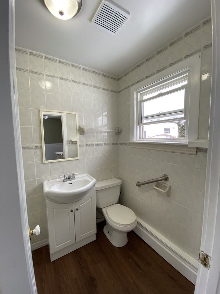 115 10-115 Bayview Drive #10 - Photo 5 of 8