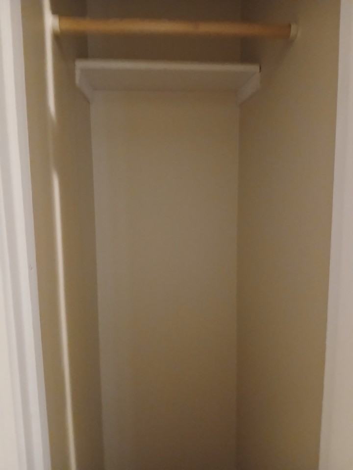 211 N Greenbriar Rd Apt 4 #4 - Photo 5 of 23