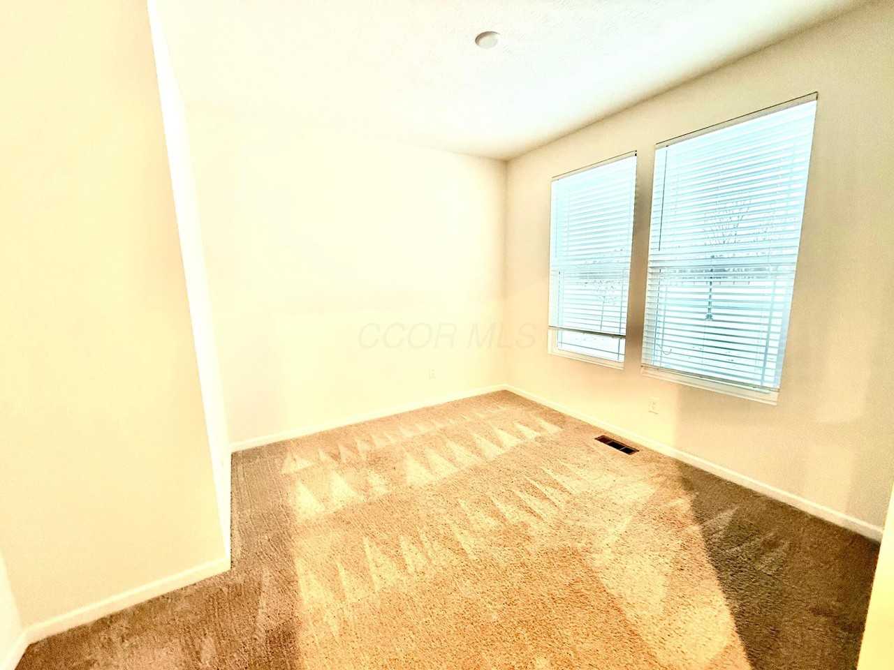 1916 Pomodoro Dr - Photo 2 of 18