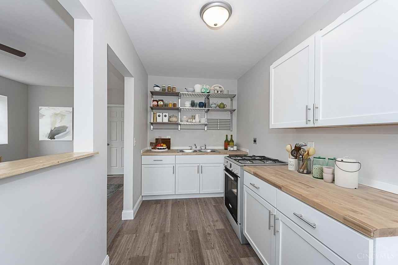 825 William Howard Taft Rd Apt 2 #2 - Photo 5 of 7