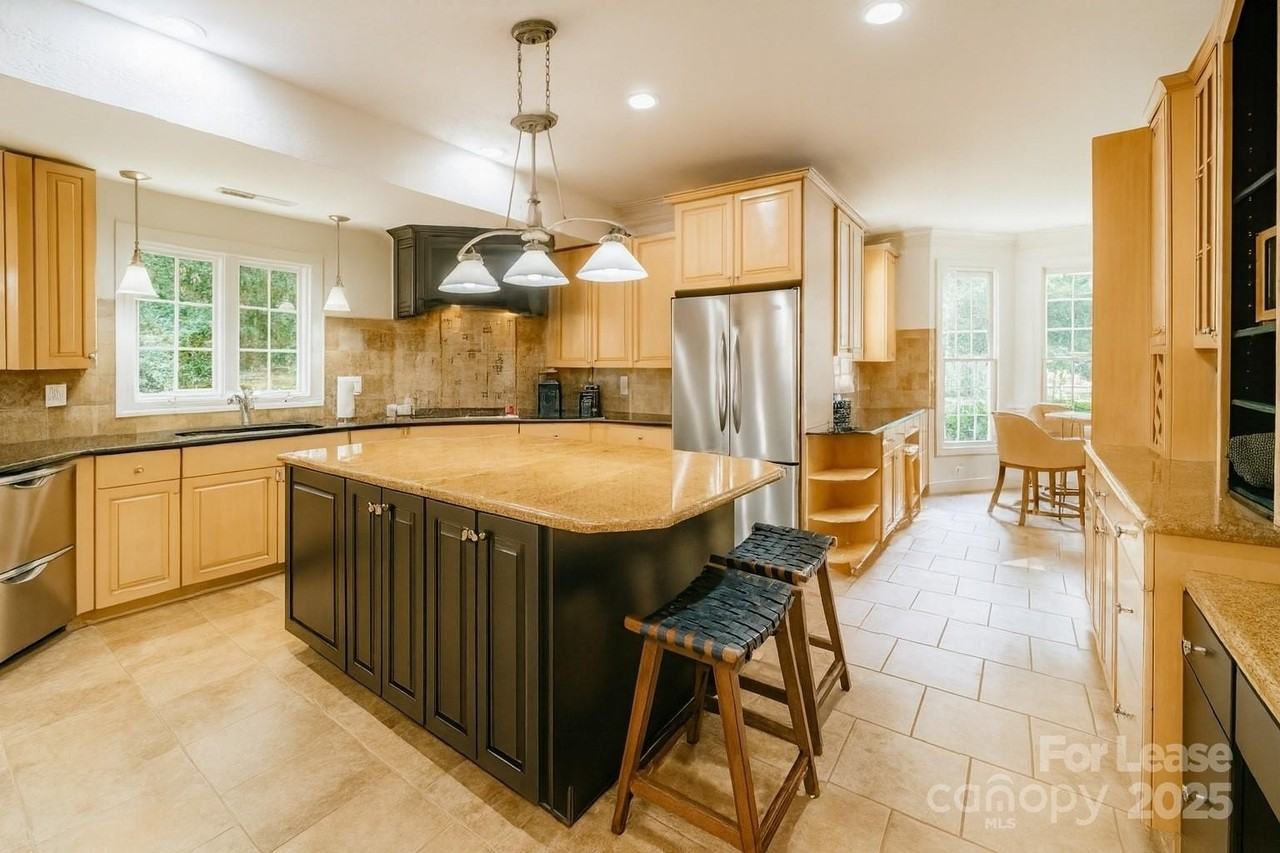 3115 High Ridge Rd - Photo 7 of 33