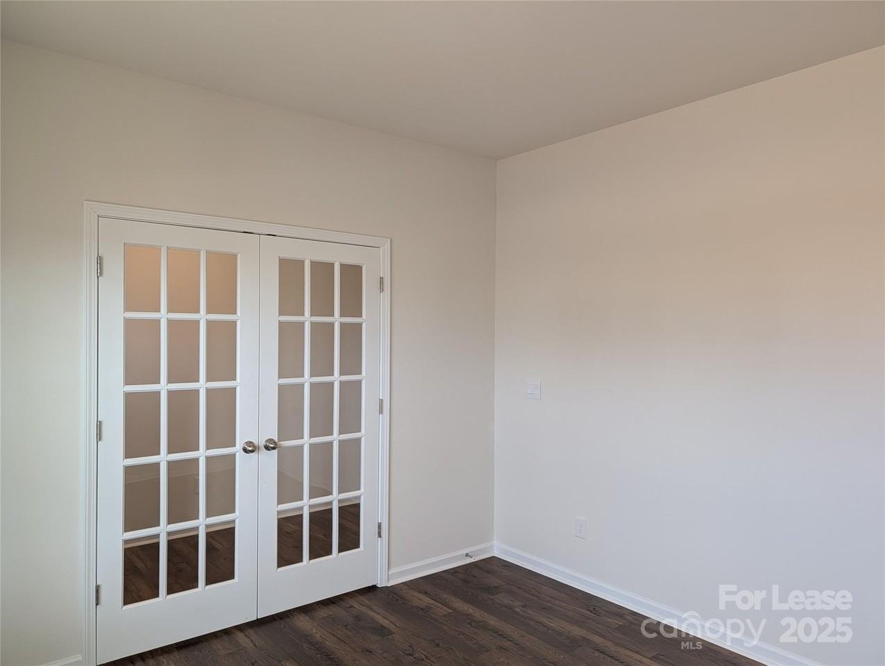 10731 Claystone Dr - Photo 4 of 27