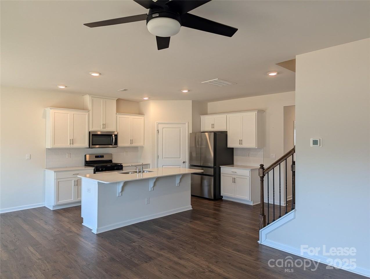 10731 Claystone Dr - Photo 6 of 27