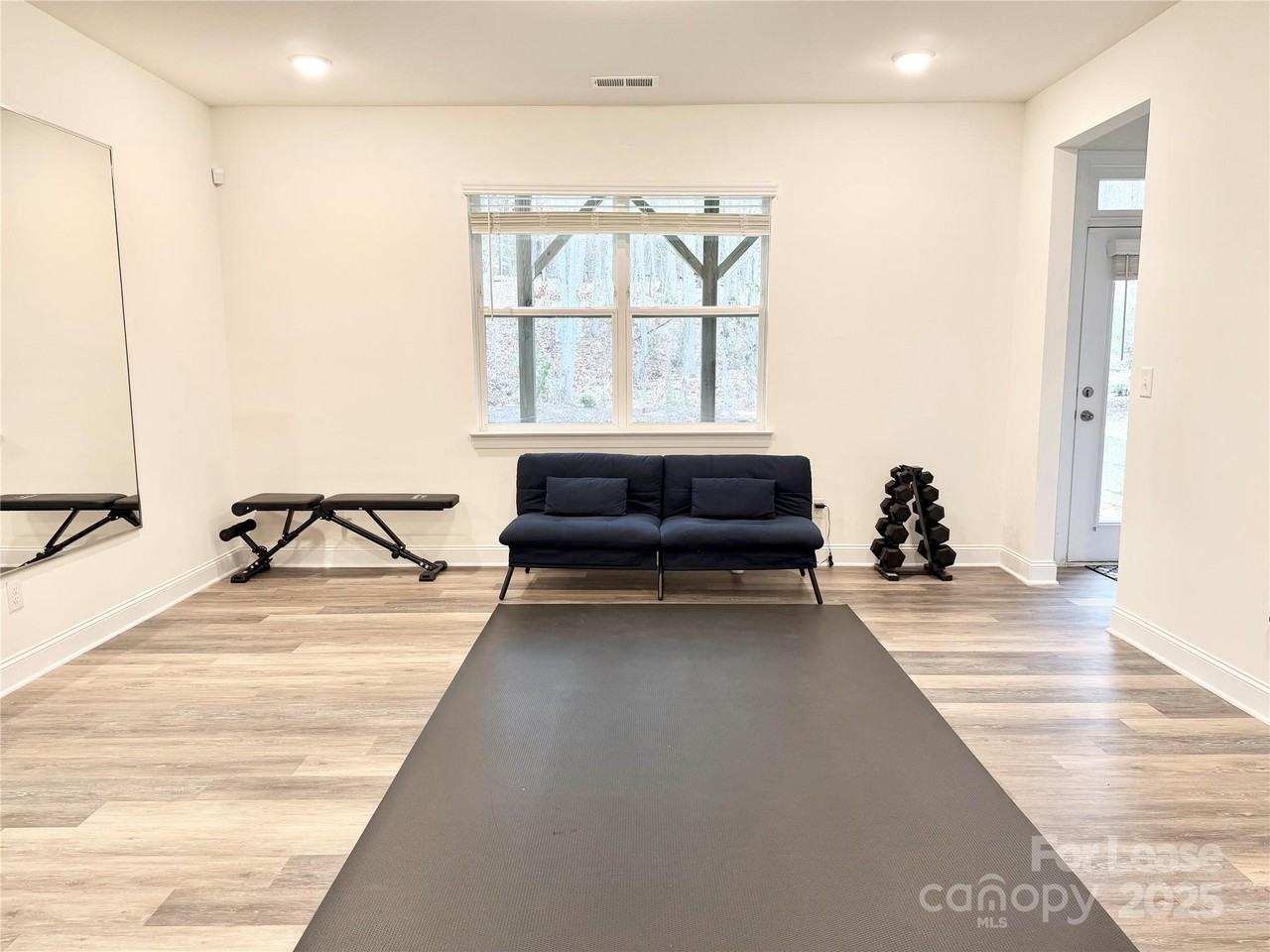 10211 Glenmere Creek Cir - Photo 5 of 24