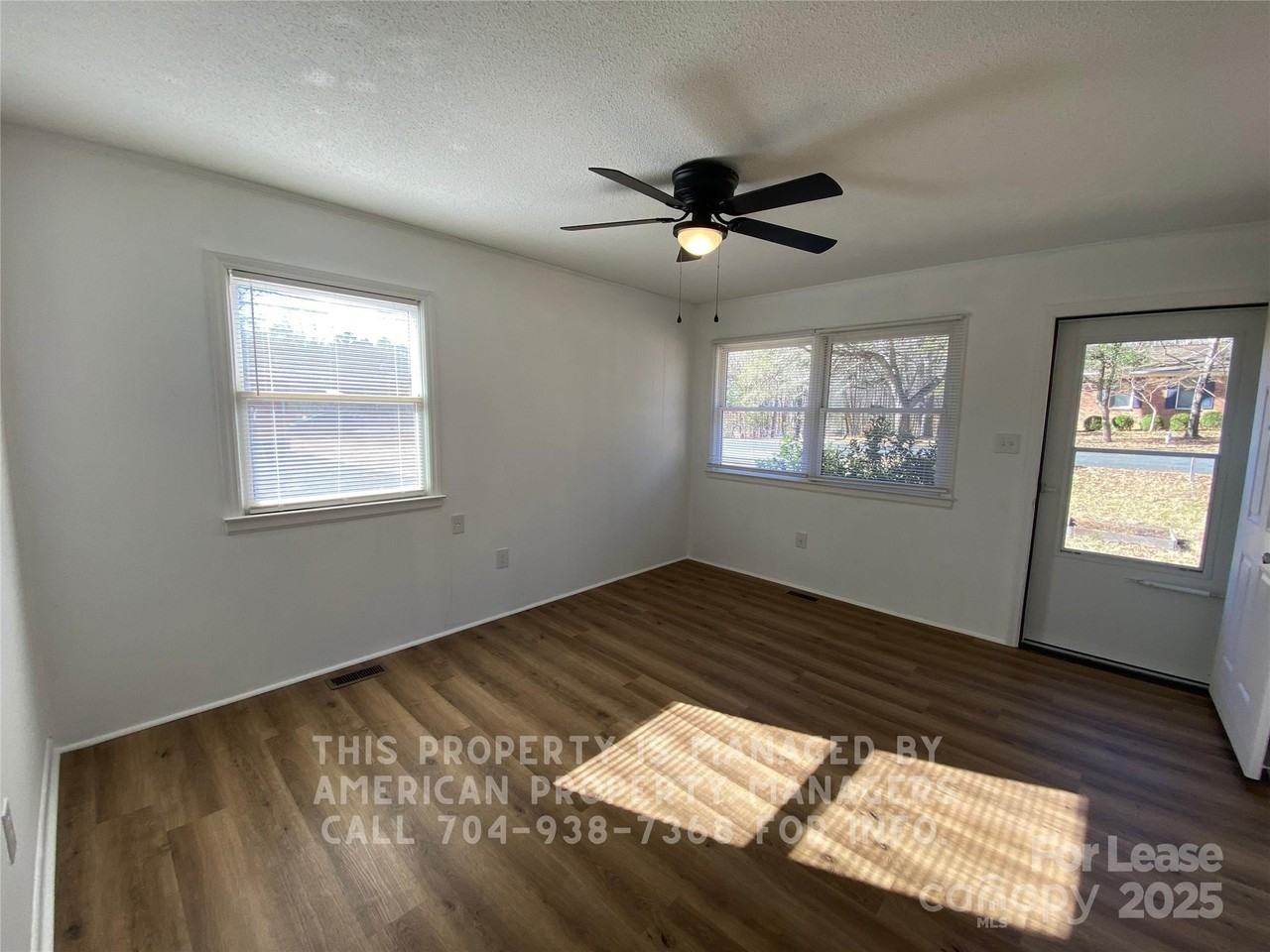 3818 Vanderburg Dr - Photo 3 of 9