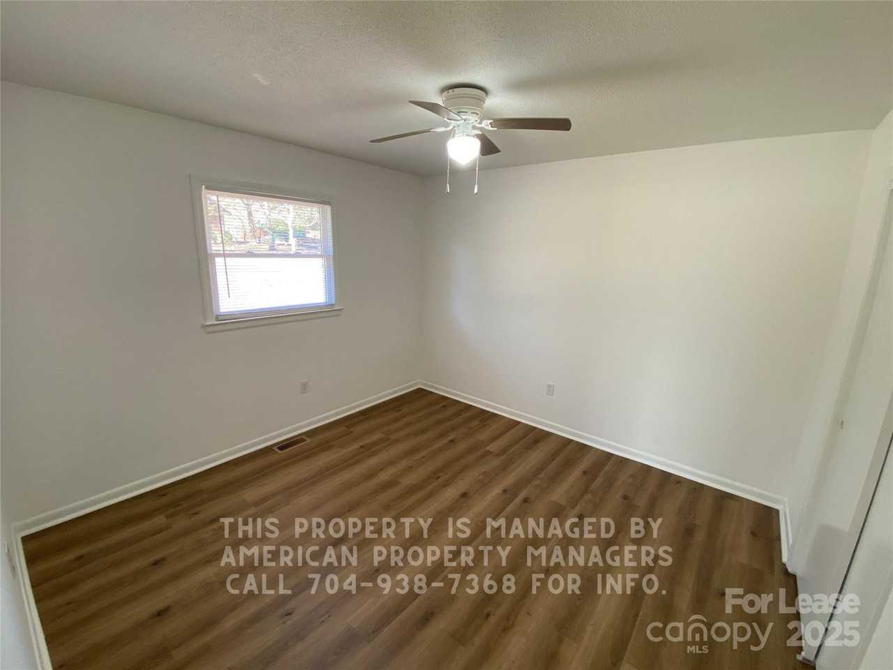 3818 Vanderburg Dr - Photo 7 of 9